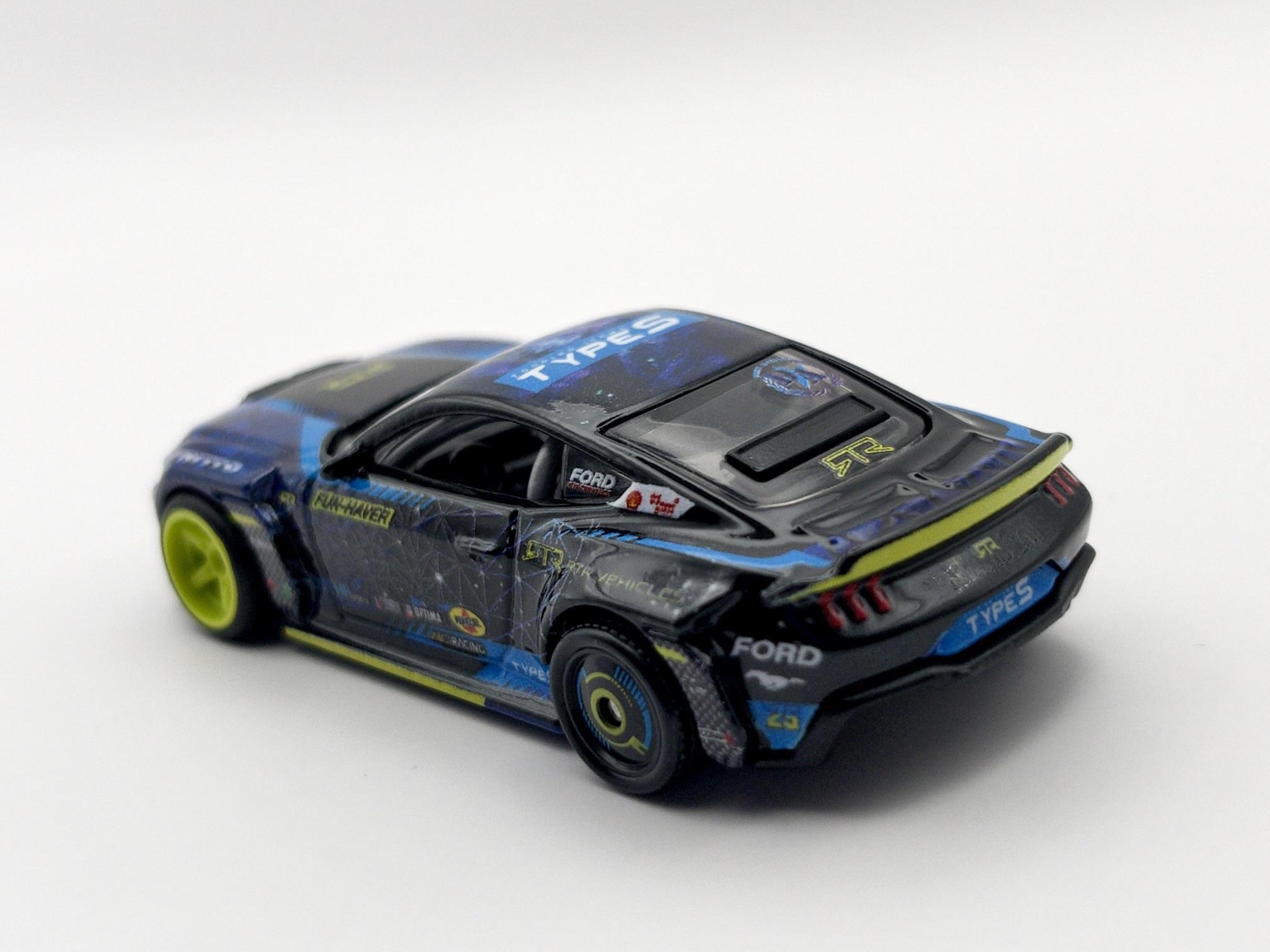 Hot Wheels Premium Circuit Legends – 2024 Ford Mustang RTR Spec 5 | Muscle Car Diecast 1:64