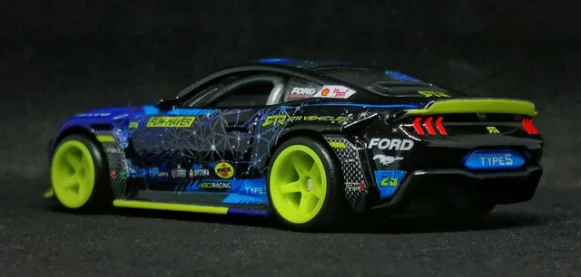 Hot Wheels Premium Circuit Legends – 2024 Ford Mustang RTR Spec 5 | Muscle Car Diecast 1:64